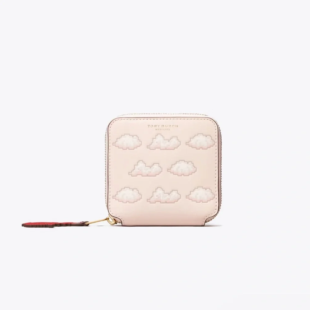 Limited Edition Tory Burch Year of the Dragon wallet in Delicate Pink NWT - Picture 2 of 4